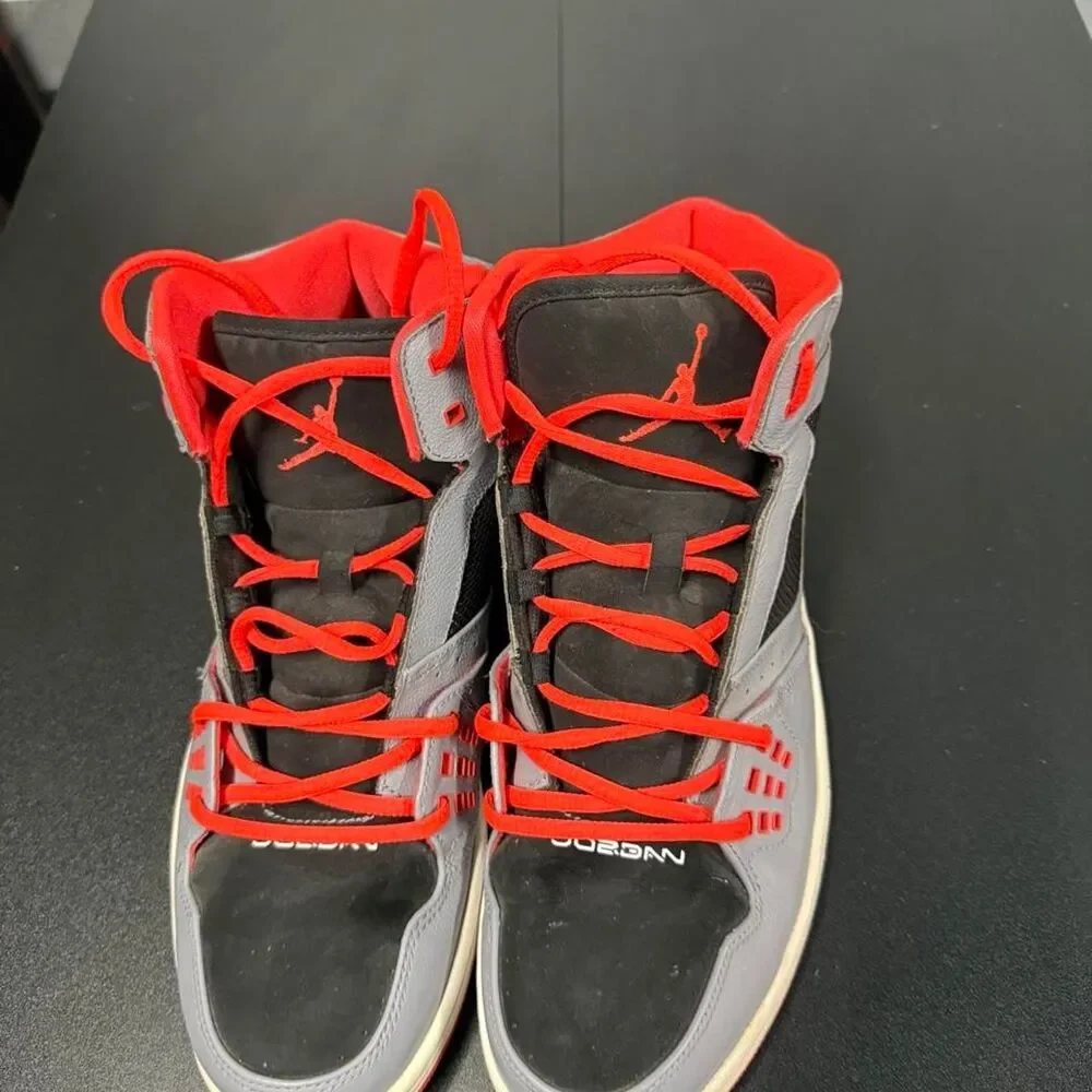 Jordan Men's Grey and Red Trainers